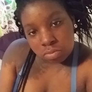 Meet your Posher, Detra